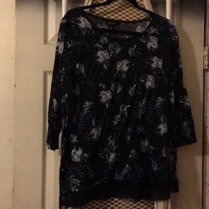 Simply Vera Blouse SIZE LARGE